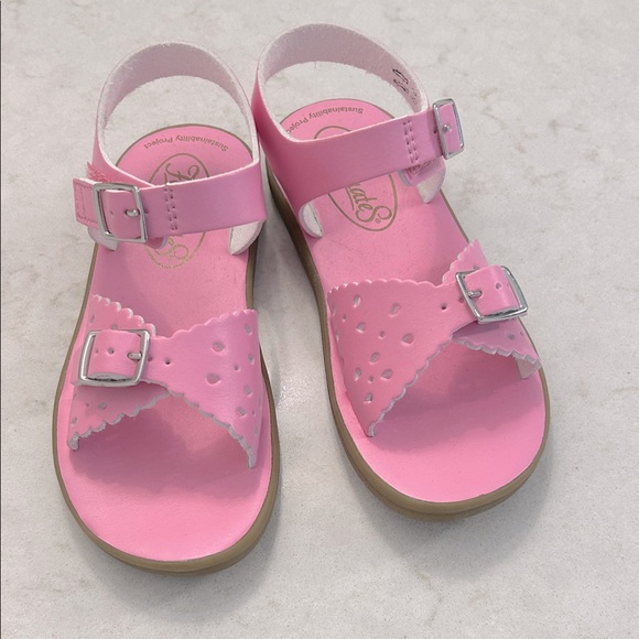 Footmates Ariel Sandals - Picture 1 of 5